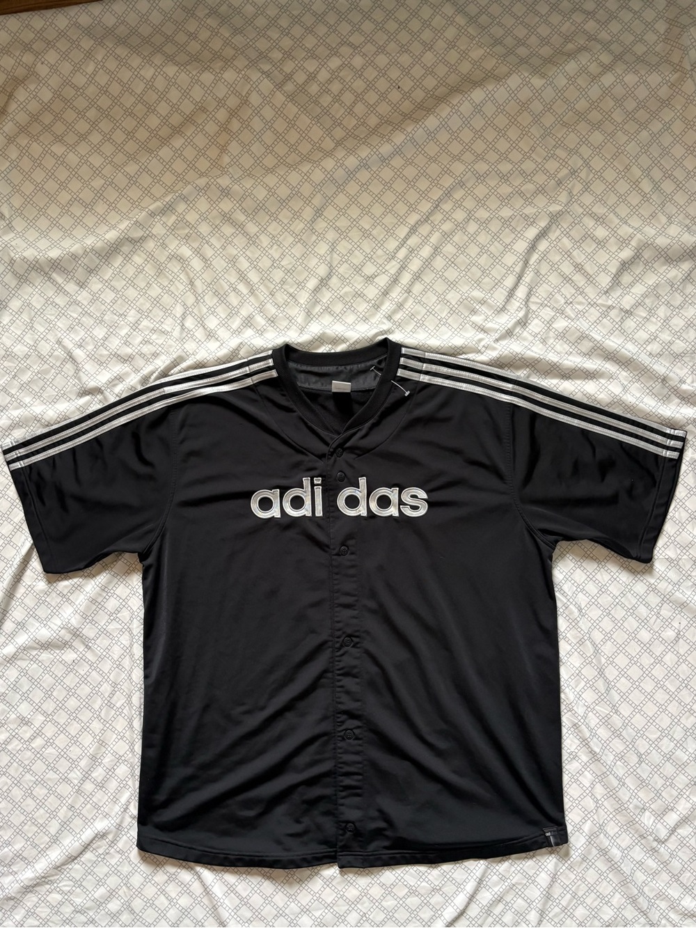 Y2K adidas Black Men’s Short Sleeve Button-Up Baseball Jersey with Silver Logo